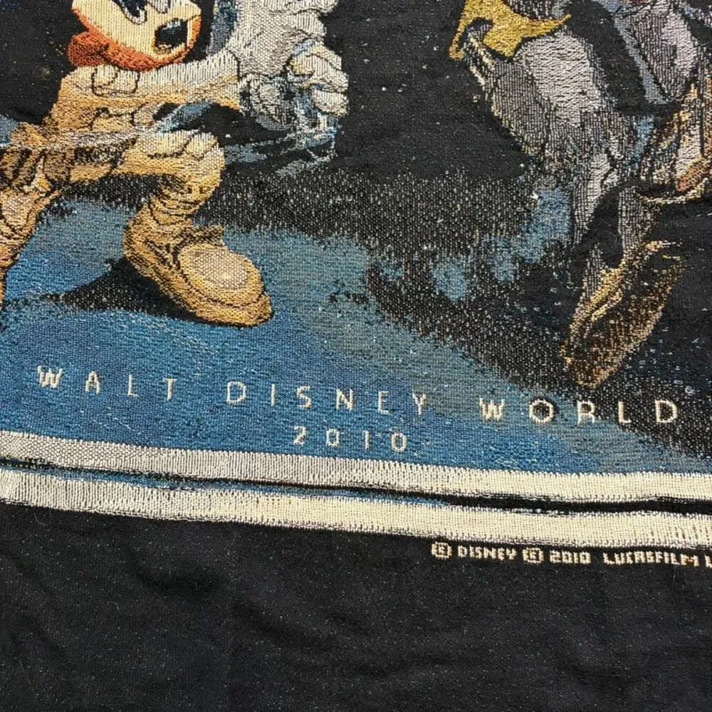 Star Wars Disney Mandalorin Tapestry Mickey vs. Boba 2010 blanket